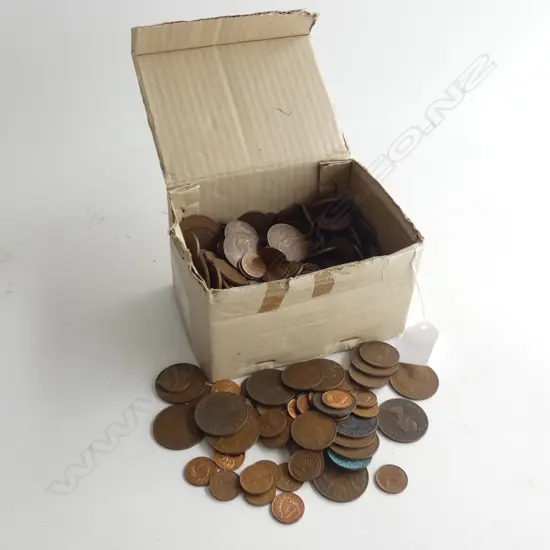 BOX OLD COPPER NZ PENNIES & HALF PENNIES