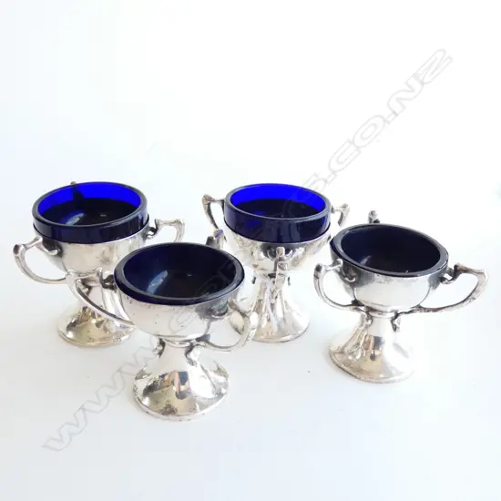 SET 4 ART NOUVEAU SILVER SALTS, by CHAS DEAKIN & SONS, CHESTER 1907. 238gm (1 LINER REPAIR)