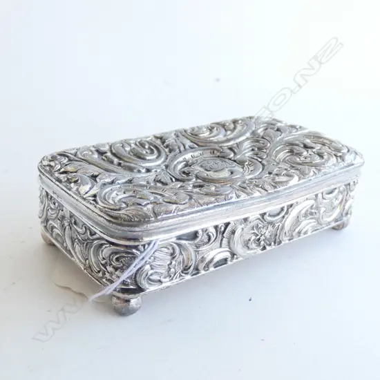 AMERICAN MERIDIAN SILVER PLATED SMALL DRESSING TABLE BOX