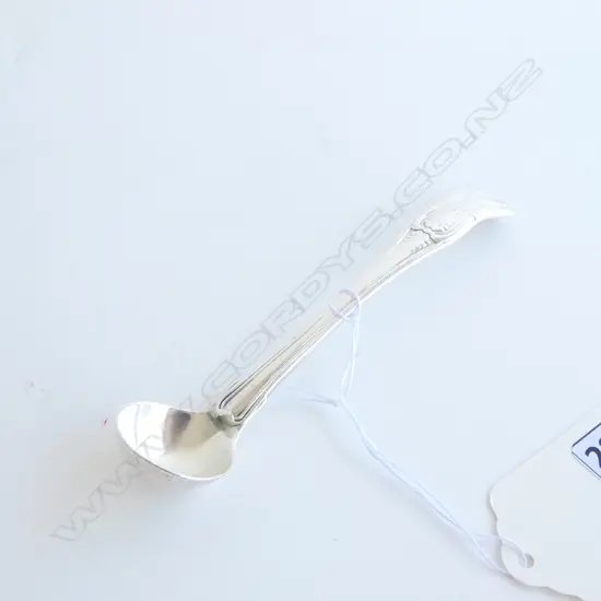 SMALL GEO. IV SILVER CREAM LADLE, KING'S PATTERN, LONDON 1827. 30gm