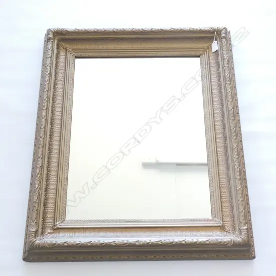 LG ORNATE GILT FRAMED WALL MIRROR 600 X 740MM