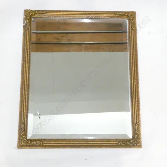 GILT FRAMED BEVELLED MIRROR 470x565mm
