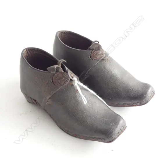 (19558) PR MINIATURE MENS SHOES - LEATHER/WOOD & METAL L 135MM