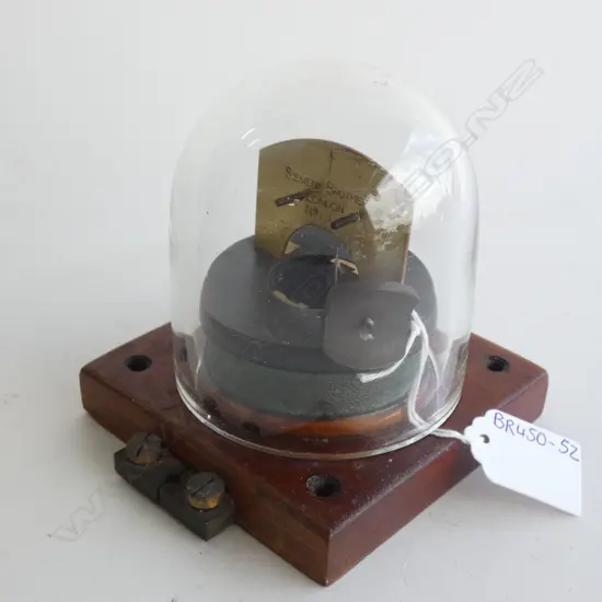 (19573) GLASS DOME COVERED SIEMANS BROTHERS (LONDON) NO. 113 PART H. 130MM