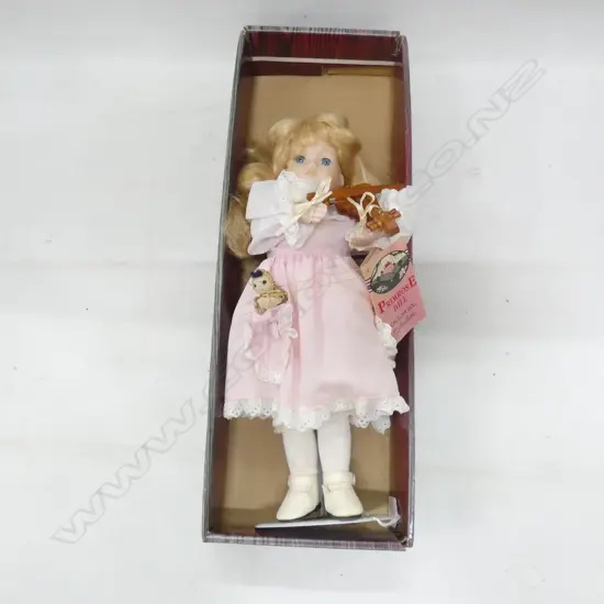 PRIMROSE HILL PORCELAIN DOLL WITH VIOLIN & STAND H. 365MM