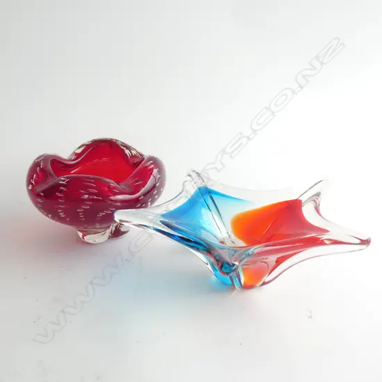 2 MURANO ART GLASS NUT BOWLS W.215mm