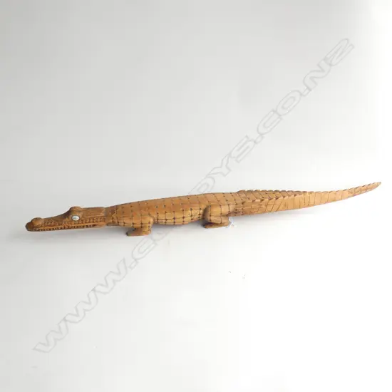 LG CARVED HARDWOOD CROCODILE L. 790MM