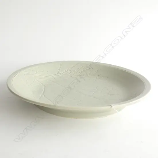 LGE STUDIO POTTERY PLATE CELADON W INCISED MAGNOLIA
