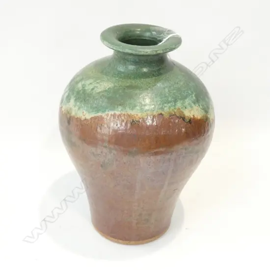Simon Engelhardt POTTERY VASE - GREEN & BROWN TONES - 'SE' H. 225MM