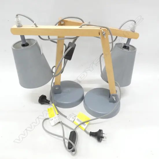 PR MODERN WOOD & METAL ADJ. LAMPS 