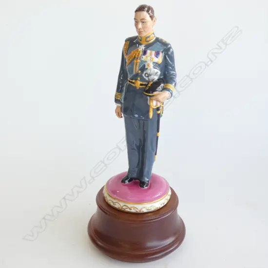 ROYAL DOULTON FIGURE PRINCE ALBERT DUKE OF YORK BY HN 4420 H 290 MM W/STAND RETAIL $ 1200 72/1000