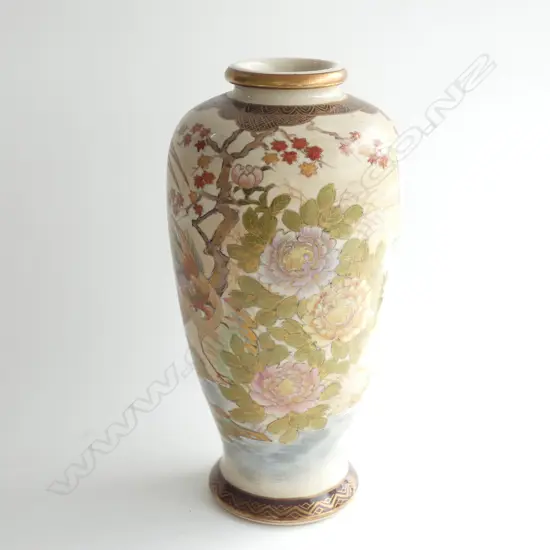 SIGNED SATSUMA VASE H.320mm