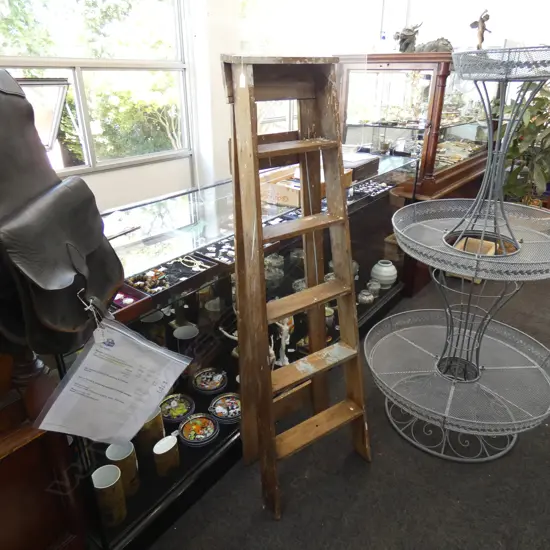 VINTAGE WOODEN LADDER