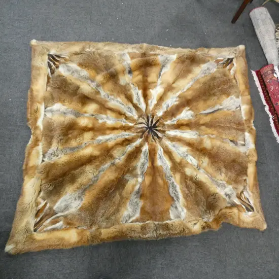 LG PATCH FOX FUR RUG OR THROW 1860 X 1600MM