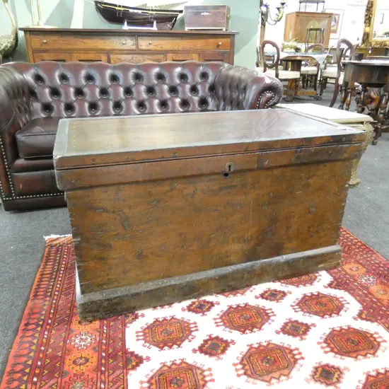 LARGE AUSTRALIAN CEDAR CABINET MAKERS TOOL CHEST WITH FITTED INTERIOR  
