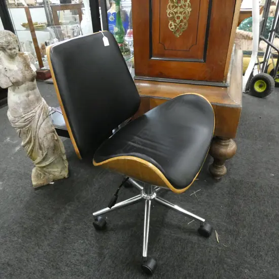 EAMES STYLE OFFICE CHAIR