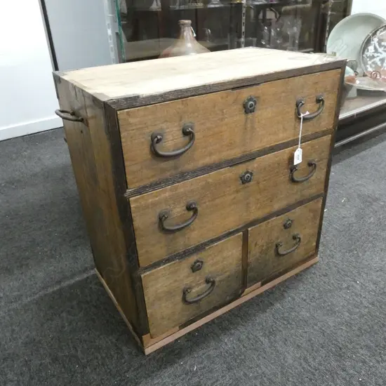 c1900 JAPANESE SMALL 4 DRAWER TANSU CHEST 