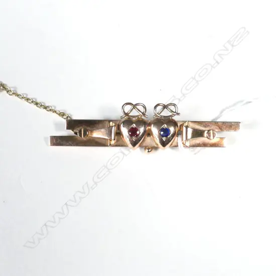 9CT GOLD AND SAPPHIRE BROOCH 