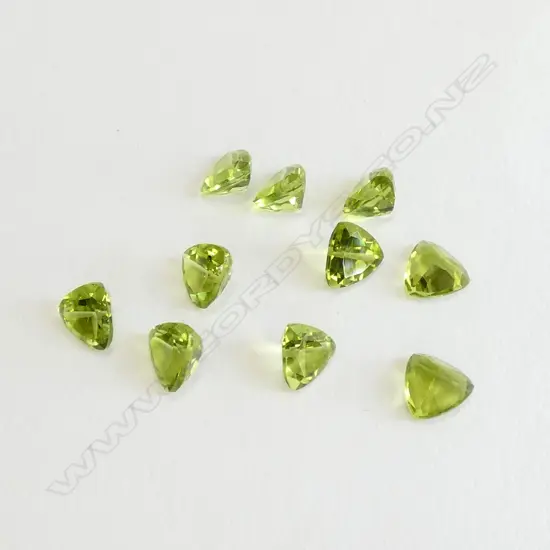 TEN UNSET TRILLION CUT PERIDOT GEMSTONES