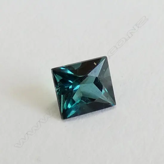 UNSET BLUE TOURMALINE GEMSTONE - SQUARE CUT