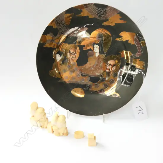 SATSUMA PLATE + 2 IVORY FIGURES