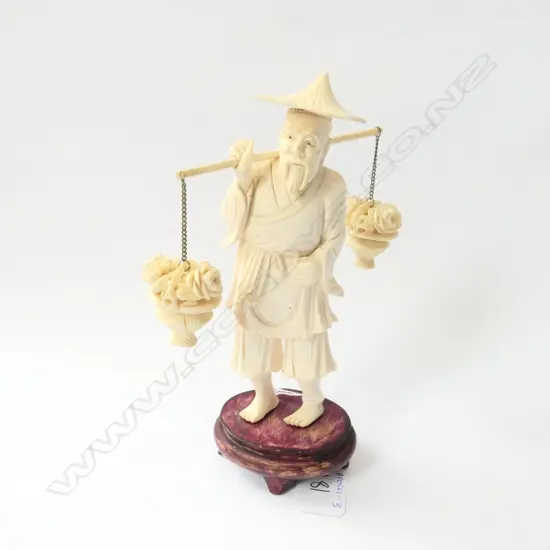 IVORY FIGURE H.200MM AF HAT CHIPPED