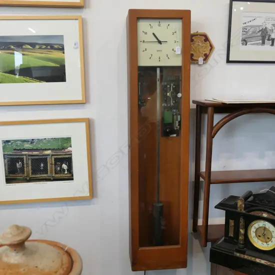 NZR MASTER CLOCK w NZR TILE (APPARENTLY WORKING ORDER) ORIGINALLY FROM AUCKLAND CENTRAL STATION