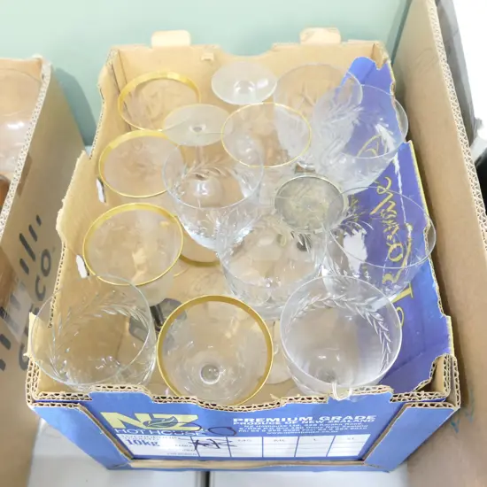 CUT CRYSTAL AND ETCHED CRYSTAL WINE GLASSES