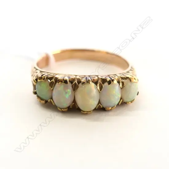 18CT? GOLD AND OPAL RING