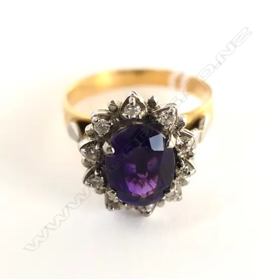 18CT GOLD DIAMOND & AMETHYST RING