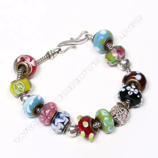 SILVER PANDORA TYPE BEAD BRACELET