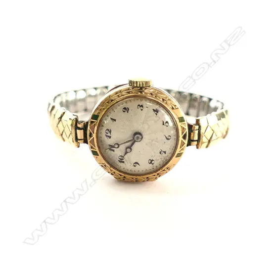 9ct GOLD WRISTWATCH (STRAP PLATED)