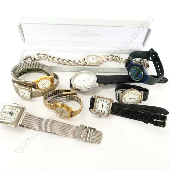 BAG OF LADIES WRISTWATCHES INCLUDING A SILVER WRISTWATCH