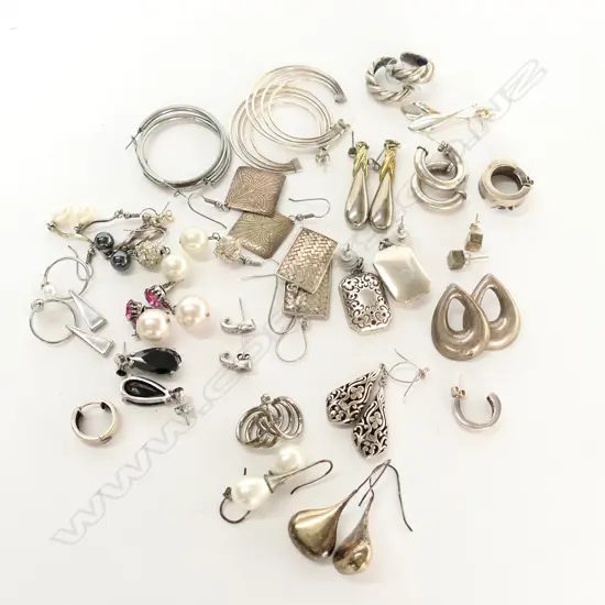 GOOD BIG BAG ASSORTED SILVER EARRINGS