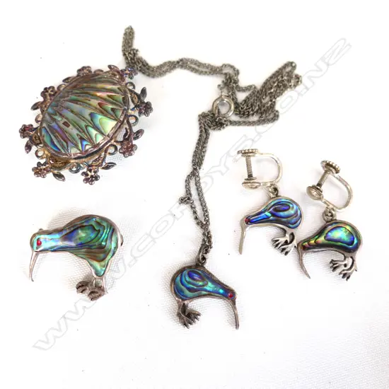 PAUA & SILVER KIWI SET; SCREW IN EARRINGS, NECKLACE & BROOCH + ROUND BROOCH 