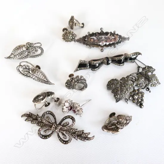 LOT MARCASITE BROOCHES & 4 PRS SCREW IN EARRINGS + 1 PIERCED PR
