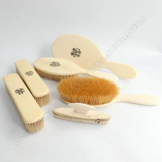 IVORENE VANITY SET INCL 4 BRUSHES, 1 MIRROR & NAIL BUFFER