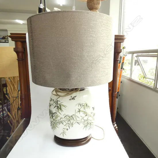 ORIENTAL LAMP H. 620MM 