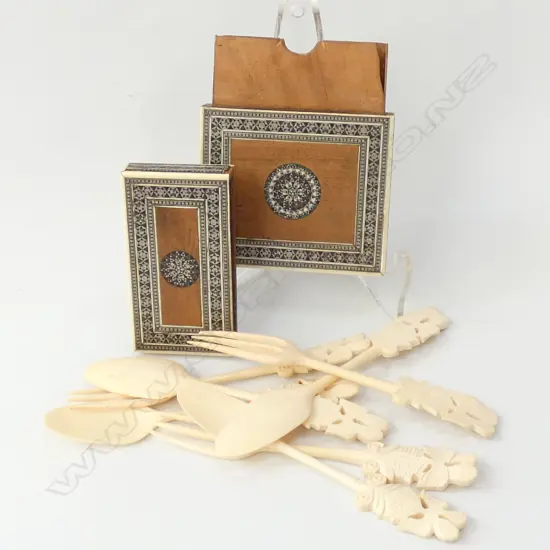 FINELY WORKED INLAY CARD CASE AND 7 PCES BONE CUTLERY