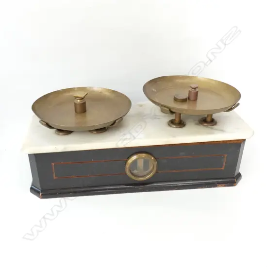 MARBLE TOPPED SCALES L. 360MM PLUS 5 WEIGHTS