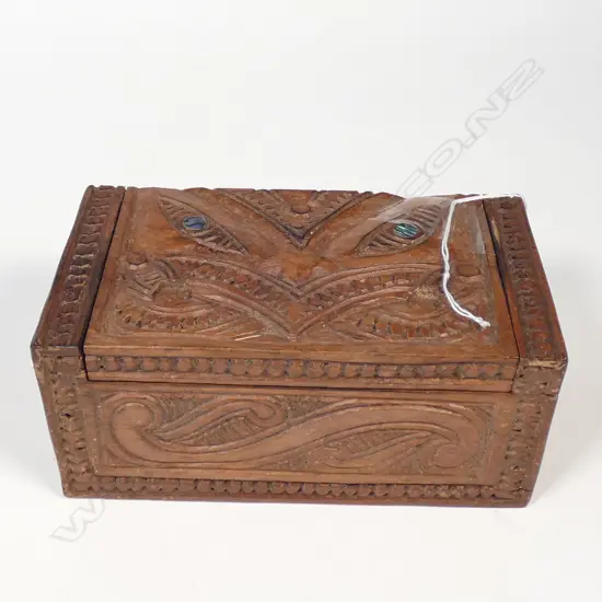 CARVED WOODEN MAORI BOX L. 155MM 
