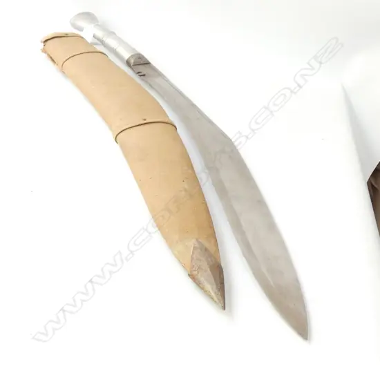EXTRA LARGE GURKHA KNIFE AND SCABBARD 830MM L