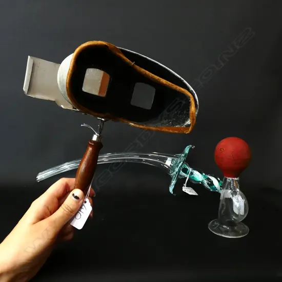 HOKITIKA GLASS SWORD (AF), GLASS HORN, STEROSCOPE (18927)