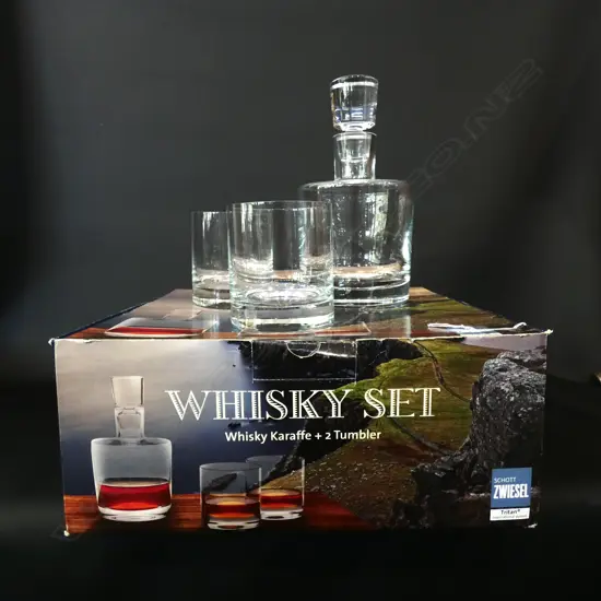 BOXED SCHOTT ZWIESEL WHISKY SET