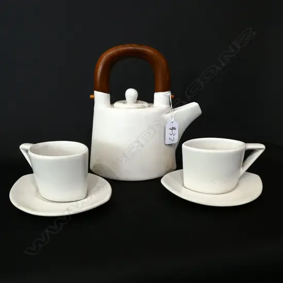 FIVE PIECE CHRIS WEAVER STYLE TEASET