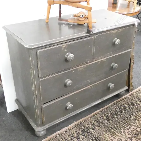 PAINTED COUNTRY STYLE COLONIAL CHEST OF DRAWERS 1110MM W