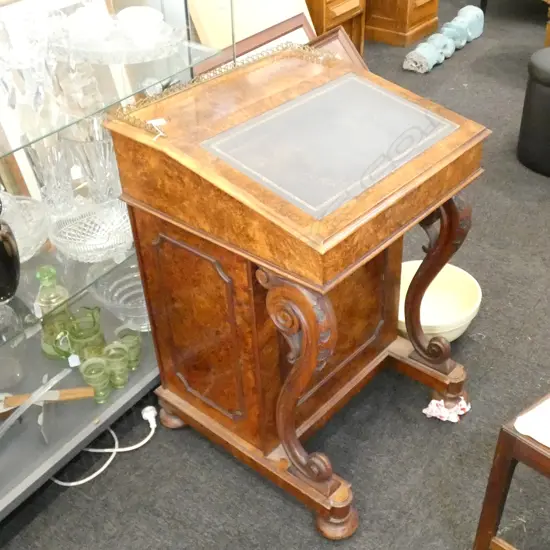 VICTORIAN WALNUT DAVENPORT 560MM W 870MM H