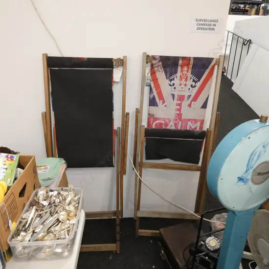 PR 'KEEP CALM AND CARRY ON' DECK CHAIRS