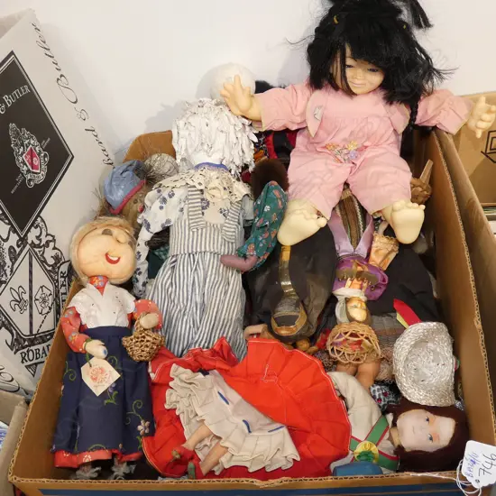 LOT ASST COSTUME DOLLS