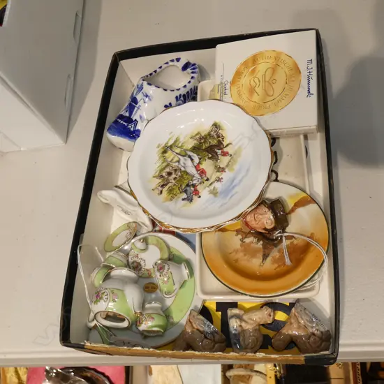 LOT SMALL CHINA PIECES INCL DOULTON & WADE